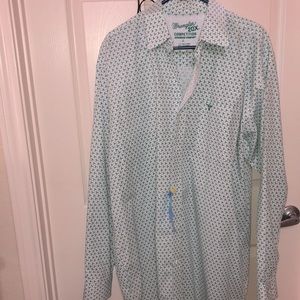 XL Men’s Wrangler Advanced Comfort Green/white  long sleeve like new!